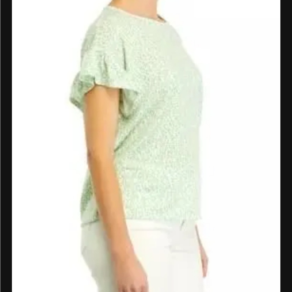 crown & ivy Mint Green Floral Ruffle Sleeve Blouse